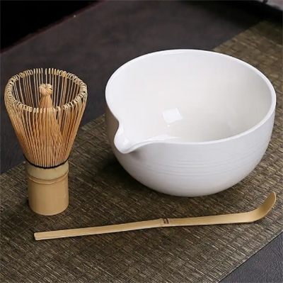 Ciotola da tè con beccuccio